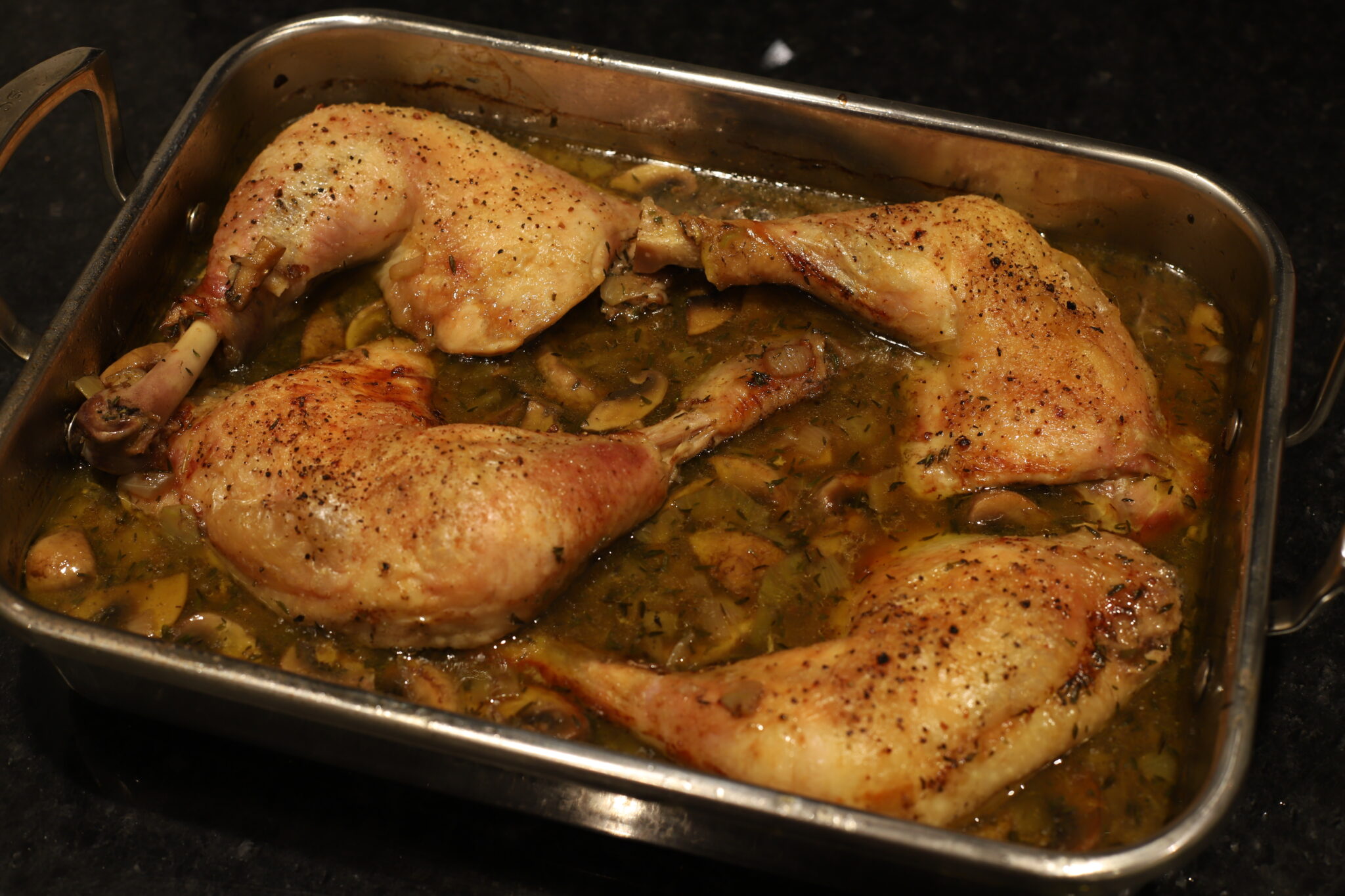 Ovnsbakte kyllinglår med sjampinjong | Den gode matreisen